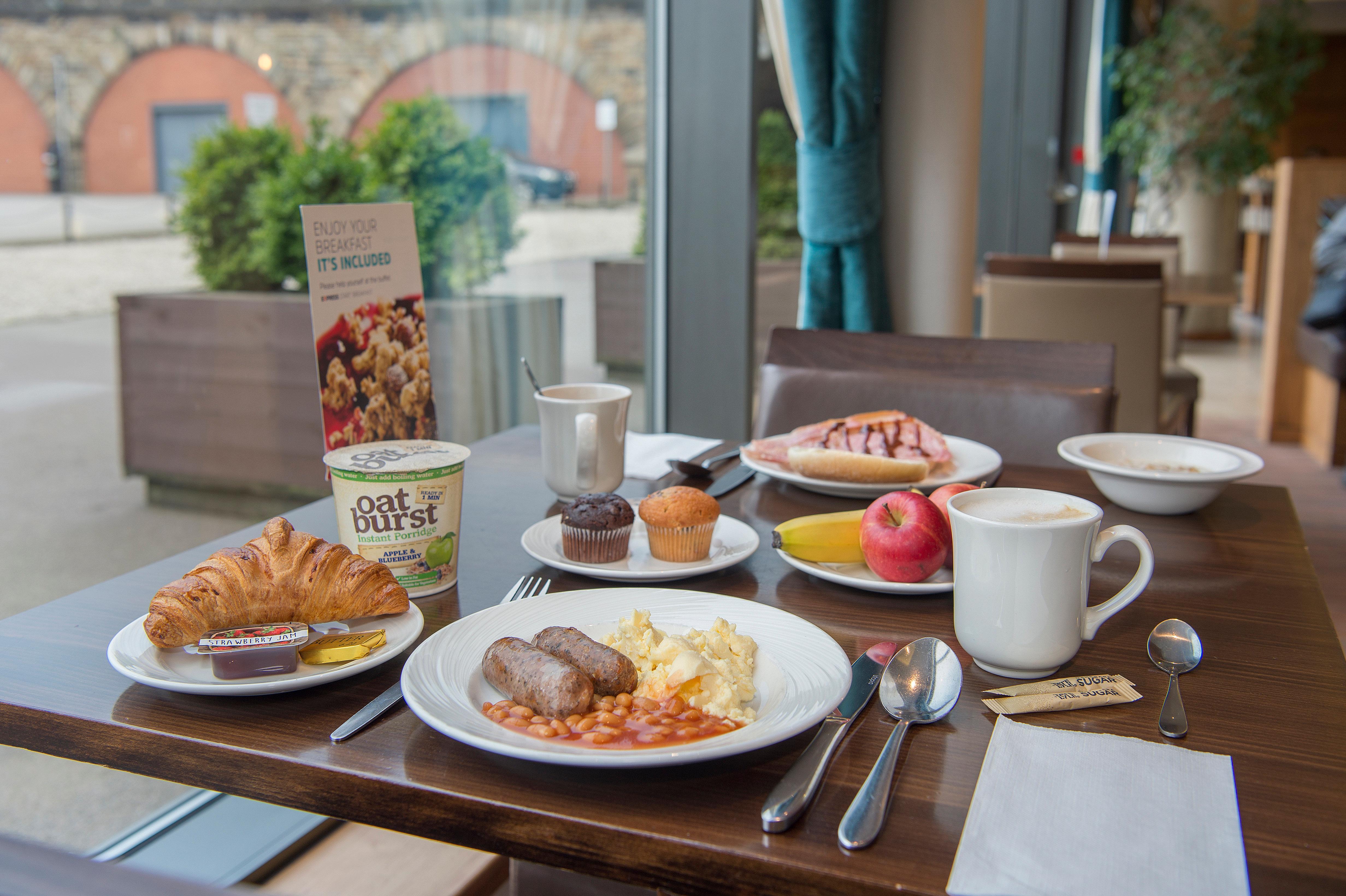 Holiday Inn Express Sheffield City Centre, An Ihg Hotel Dış mekan fotoğraf